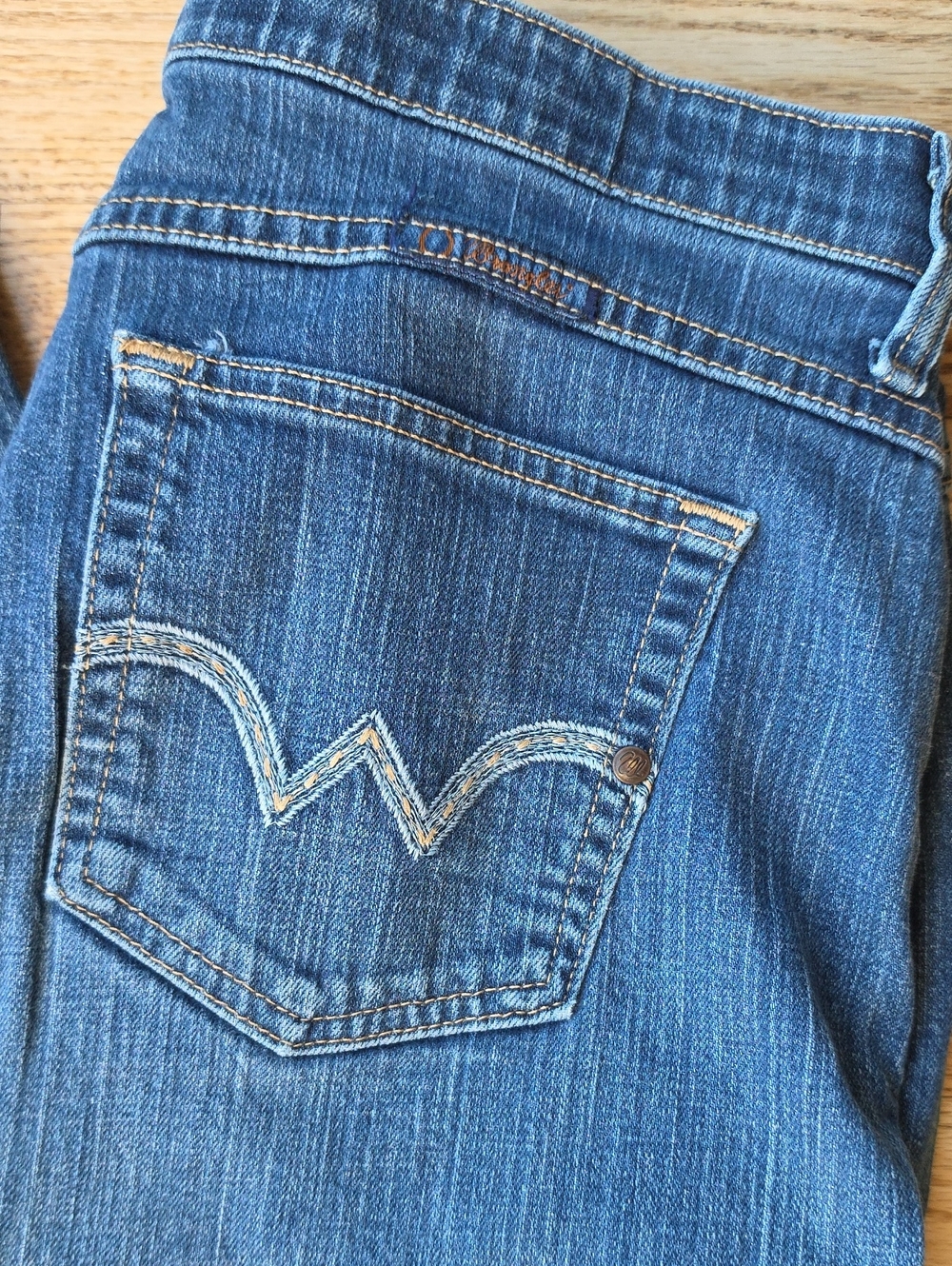 (11/12) QBaby Hemmed yo 28 Wrangler Straight Leg Women's Jeans in Blue Denim